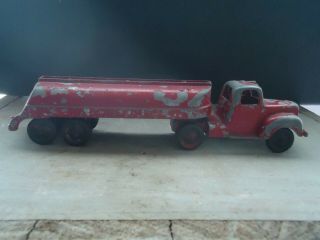 Vintage Tootsietoy Red Mobil Gas & Oil Tanker Truck,  Diecast Metal Toy