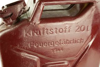 WWII Jerry Can Wehrmacht 20 l 1944 Kraftstoff Repainted Dunkelgelb German WW2 3