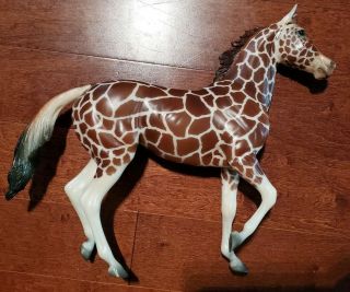 2019 Breyer Nadifa Second In The Wild Animal Series Lonesome Glory Giraffe 1/300