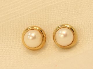 Estate Vintage European 14k Gold Pearl Stud Earrings