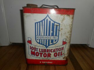 Vintage 2 Gallon United Associates Inc Motor Oil Advertising Tin Can