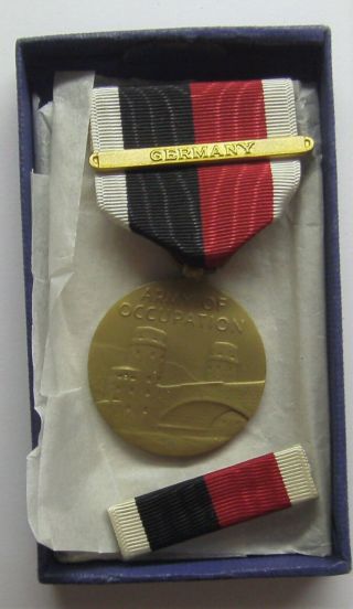 Vintage 1947 Ww Ii Army Of Occupation Medal Set With Germany Bar