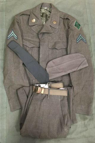 Korean War Era Us Army Uniform - 4th Infantry Div - Ike Jacket & More