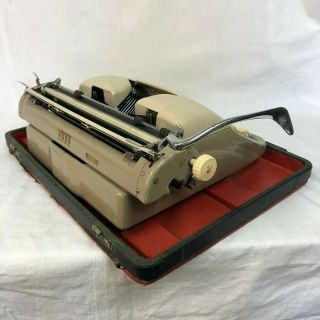 1962 Voss Karin Typewriter Vintage Portable Wuppertal West Germany L.  Carriage 3
