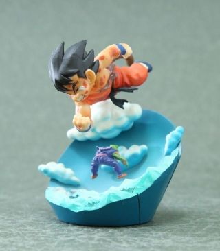 Dragon Ball Capsule Goku Vs Piccolo Figure Authentic 3.  5 " Megahouse Japan