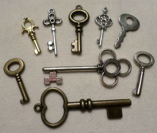 Keys.  Assortment Of 9 Different Mini Size Vintage Hardware Tools Jewelry Crafts
