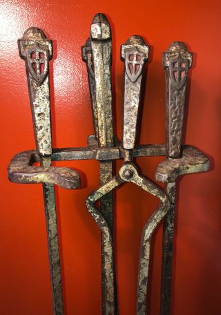 Antique Cahill Gothic Hammered Cast Iron Fireplace Tool Set & Stand Red Shields