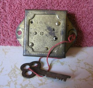 VINTAGE YALE LOCK WITH KEY FOR CABINET DRAWER 3