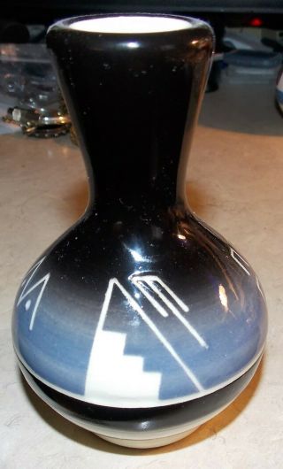 Native American Highkial Sioux Artisan Ceramic Pottery Vase Blue Black White