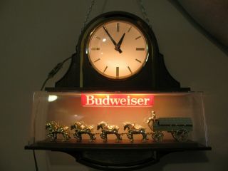 Vintage Budweiser Clydesdale Team Bar Light With Clock 1982