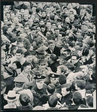1961 Wire Photo Jfk John F.  Kennedy - A Face In A Crowd