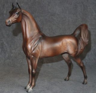 Peter Stone Model Horse - Chestnut Arab Arabian W/swishing Tail Matte
