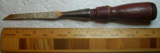 Vintage 1/8  Wide Stanley No.  750 Socket Chisel With Red Wood Handle,  Usa