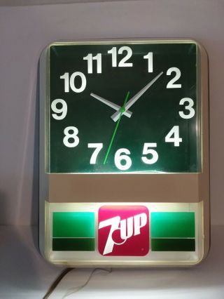 Vintage 7 - Up Light Up Advertising Wall Clock - Lights Up And Clock