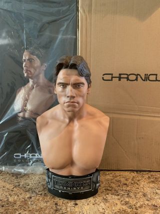 LE /300 Chronicle Collectibles 1:2 Scale Terminator Genisys Bust T - 800 2