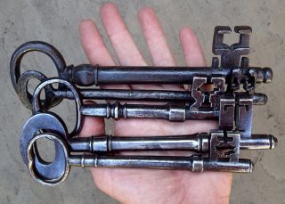 5 Enormous 18th/19th Century Wrought Iron Door Lock Keys