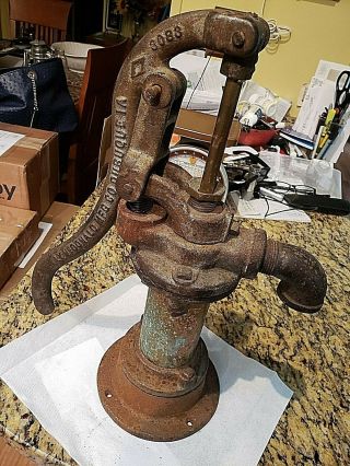 Antique A.  Y.  Mcdonald Cast Iron Brass Valve Lining Dubuque Iowa Hand Pump