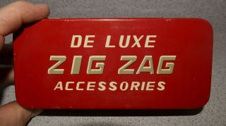 Vintage Deluxe Zig - Zag Assessories Tin Box Sewing Machine Accessories & Parts