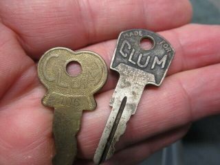 2 Different Old Clum (dodge Brothers?) Key.  No Padlock Lock.  Locksmith.  N/r