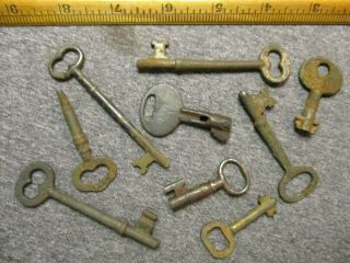 9 Vintage Rusty Keys/hollow & Solid Barrel/skeleton,  Clock,  Padlock,  Door,  Etc.