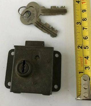 Vintage Desk/cainet Lock W/2 Keys