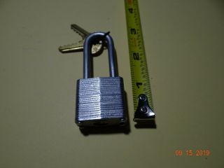 Nos Vintage Master Lock Padlock No.  7 Long Shackle,  2 Master Lion Keys