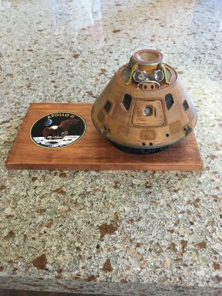 Nasa Apollo 11 Command Module 3d Printed / Hand Painted Model With Plaque