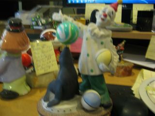 Hudson Music Box Of Clown/seal And Ball Goes Around,  Song Send In The Clowns