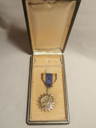 Wwii Us Military Screaming Eagle Lightning Bolt Air Medal W/coffin Box