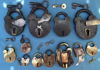 12 Small To Large Old Brass And Iron Padlocks With Keys