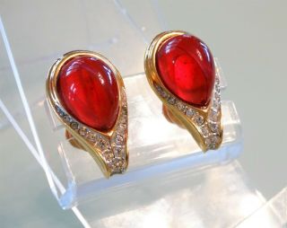 Vtg Christian Dior Mogul Ruby Gripoix Domed Pear Cabochon Exotic Runway Earrings
