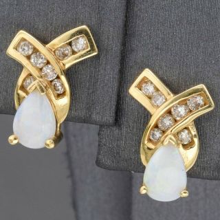 Vintage 14k Yellow Gold Opal & Diamond Stud Earrings 13.  0x 9.  0 Mm