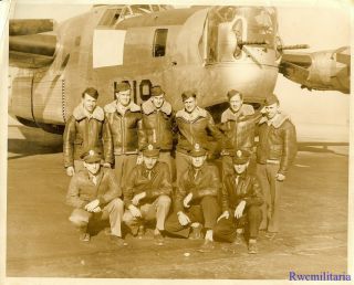Org.  Photo: Us Aircrew Posed In Front Of Their B - 24 Bomber On Airfield