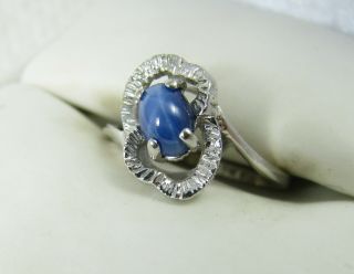 Vintage 10k White Gold Cabochon Blue Star Sapphire Ladies Unique Setting Ring 5