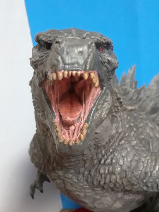 Sideshow - Godzilla Statue - Low Number - 11/500 - - Pictures