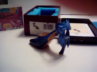 Just The Right Shoe.  Forever Yours Blue Exclusive Mini Shoe Collectible.