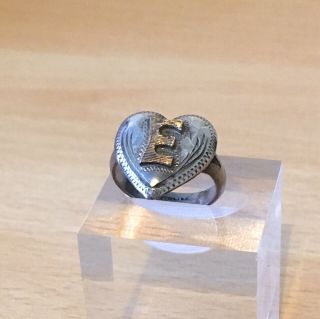 Victorian Silver Heart Ring With 10ct Gold Initial E.  Size J & 1/2.