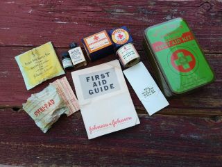 Boy Scouts Of America Vintage First Aid Kit Tin Johnson & Johnson Green Ww2 Era