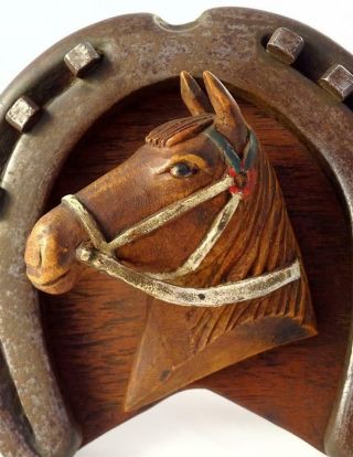 ANTIQUE 19th CENTURY FOLK ART MOUNTED BLACKSMITH HORSESHOE CARVINGS/ORNAMENTS 3
