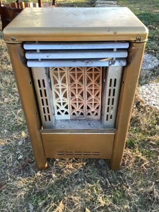 Vintage Dearborn 12,  000 Btu Natural Gas Space Room Heater Stove Grates