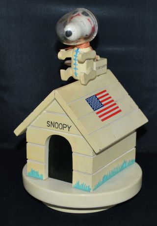 Vintage Schmid Snoopy Music Box " Astronaut " Plays - Fly Me To The Moon 1969