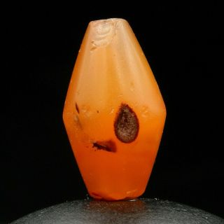 Kyra - Ancient Agate Bead - 19.  1 Mm Long - Neolithic Age - Sahara