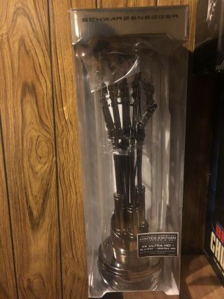 Terminator 2: Judgment Day Endoarm Limited Edition 1809/6000 (endoarm Only)