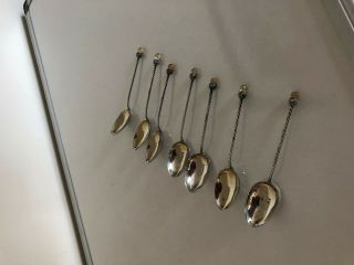 Lovely Uncased Set Of 7 Solid Silver Coffee Spoons (j F) Birmingham 1897