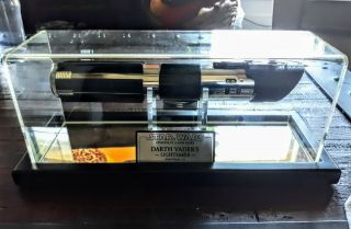 Star Wars Anh Darth Vader Lightsaber (master Replicas Style) W/case & Plaque