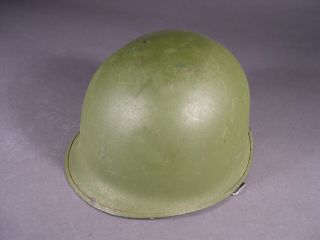Wwii U.  S.  Military M1 Steel Helmet Schlueter Vietnam Repaint.