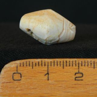 KYRA - ANCIENT Agate BEAD - 19.  6 mm LONG - MEDIEVAL Sahara 3