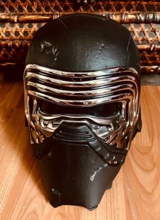 Star Wars Black Series Kylo Ren Electronic Voice Changer Helmet