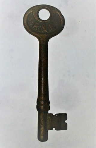 Vintage Antique R&e Skeleton Door Key No.  3