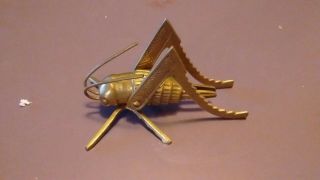VINTAGE BRASS GRASSHOPPER INSECT PAPER WEIGHT FIGURINE STATUE Lucky 3
